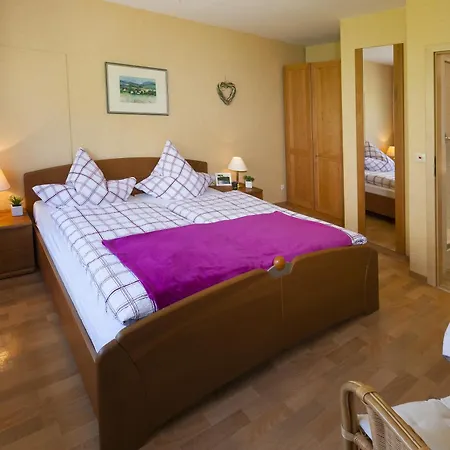 Nocleg ze śniadaniem Gaestehaus Ute Enkirch